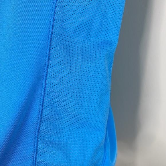 Denver Hayes Fitted Activewear Short Sleeve T-Shirt Bright Blue Paisley Mesh L - Picture 6 of 11